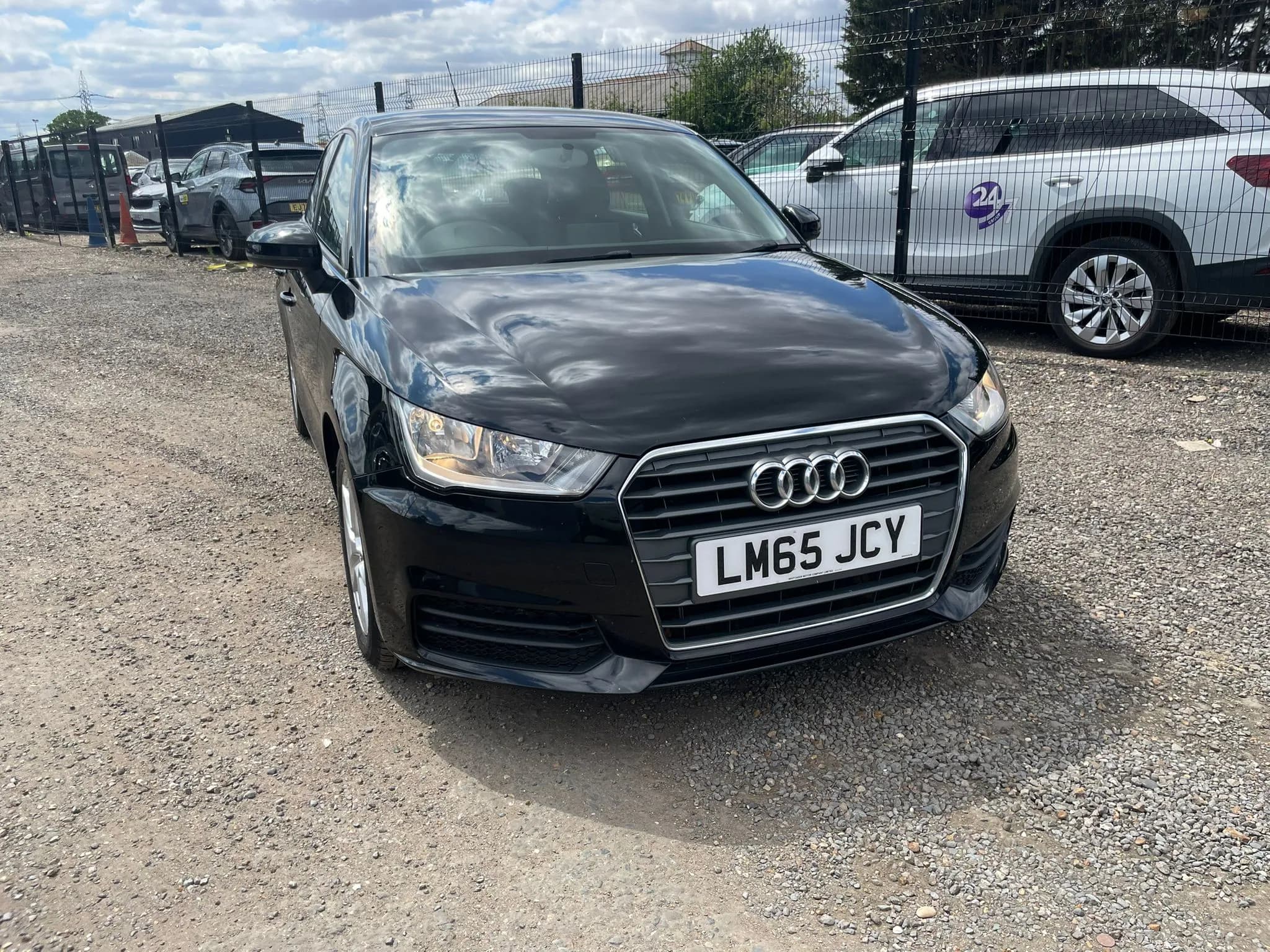 AUDI A1 SPORTBACK TDi SE - 2
