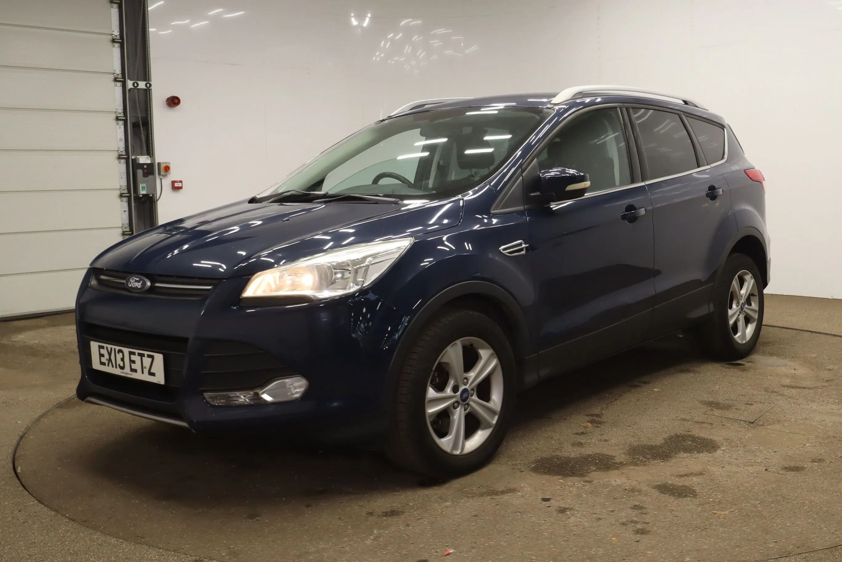 FORD Kuga 2.0 Zetec TDCi - 2